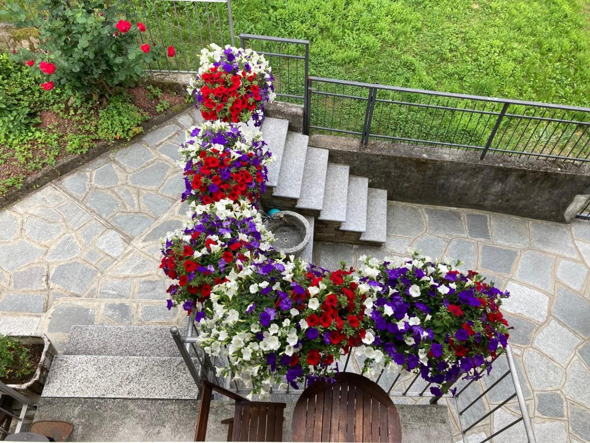 B&B Maison Vallomy Lillianes Exterior photo