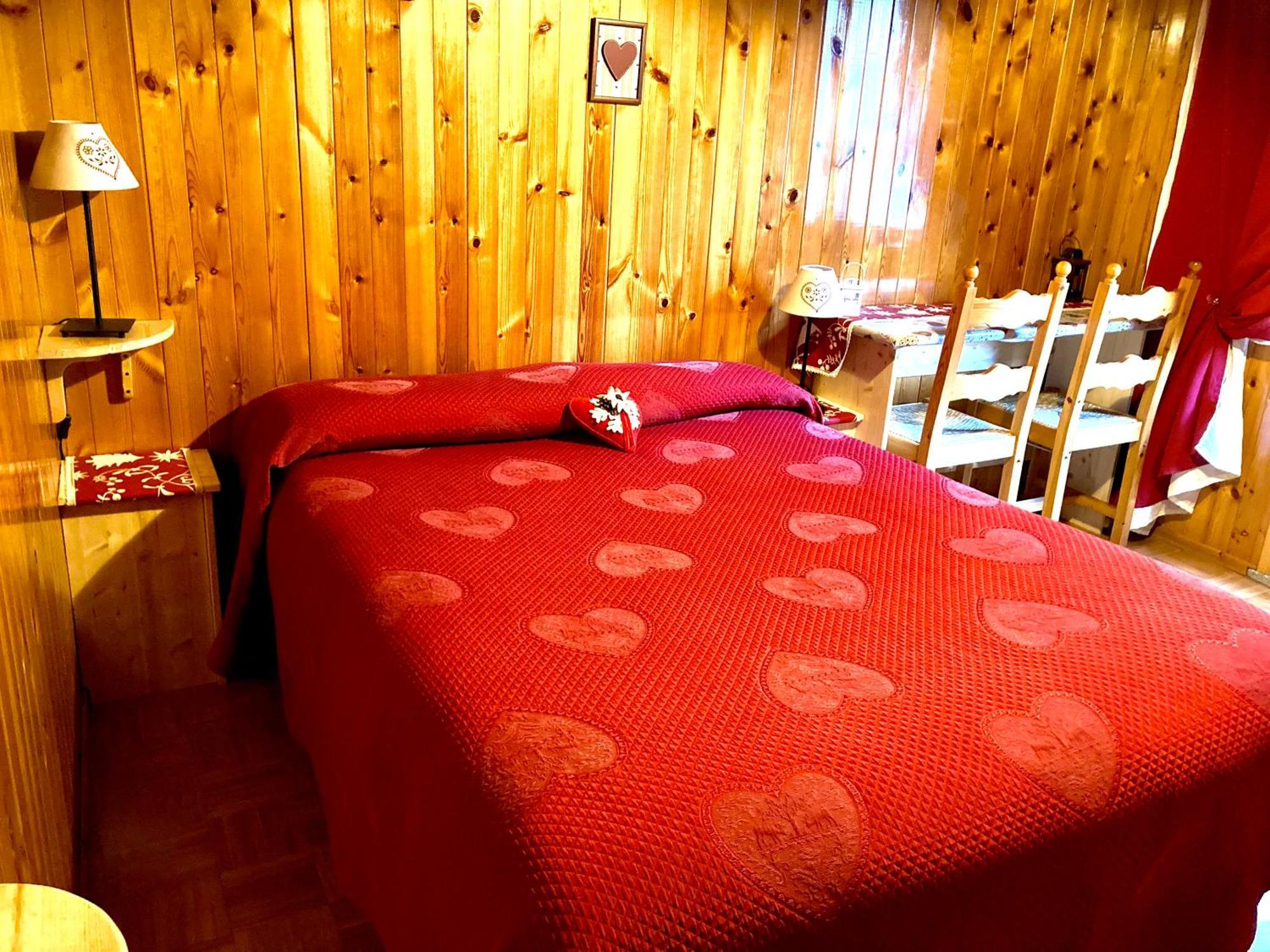 B&B Maison Vallomy Lillianes Exterior photo